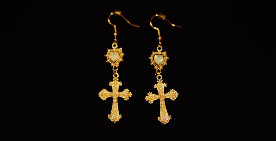 Photo Gold earrings